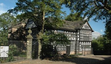 Hall i th Wood