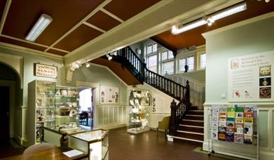 Working Class Movement Library inside